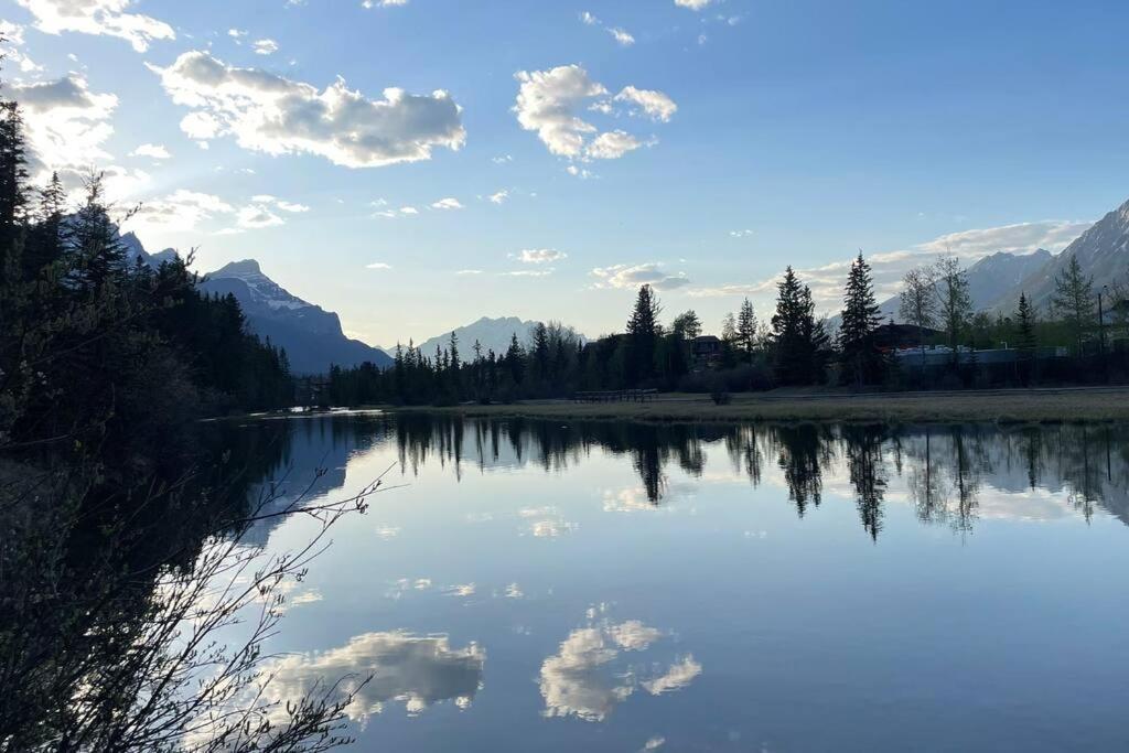 Unit #303 Mountain View 1Br In Canmore Downtown Экстерьер фото