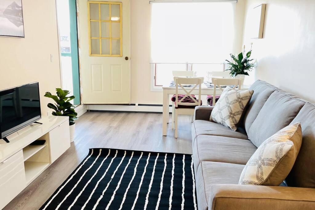 Unit #303 Mountain View 1Br In Canmore Downtown Экстерьер фото