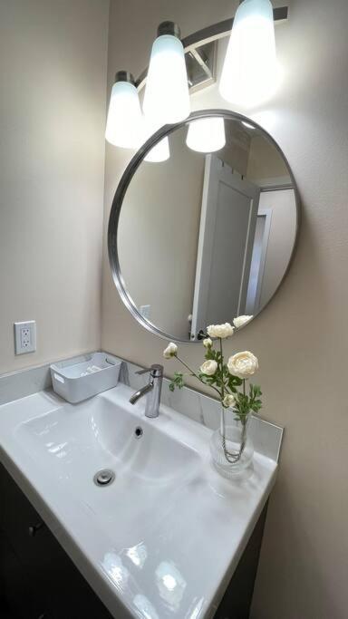 Unit #303 Mountain View 1Br In Canmore Downtown Экстерьер фото